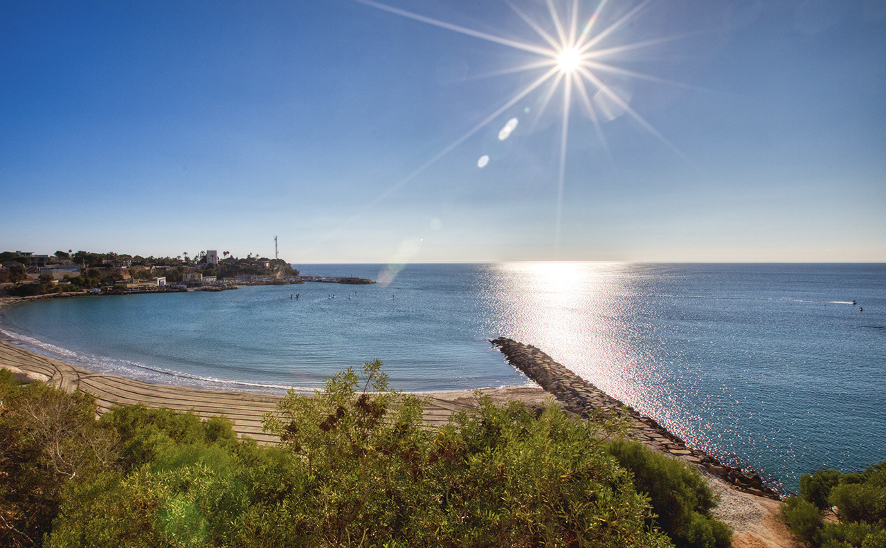 What's the winter weather like in January in Cabo Roig, Orihuela Costa