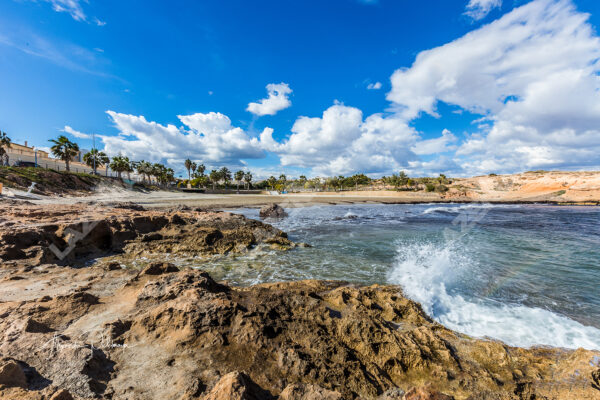 Playa Flamenca, Beach