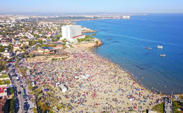 Christmas Day Party on La Zenia Beach